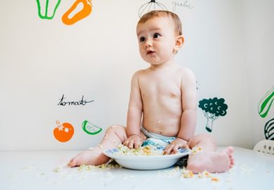 BLW, czyli jak zamienić niemowlęce posiłki w rodzinną przyjemność