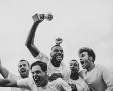 EURO w 2021 roku pod starą nazwą, ale z wielkimi stratami