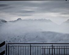 Balustrady nierdzewne – dlaczego warto je montować?