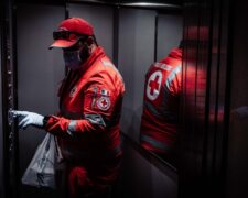 Kursy dla ratowników medycznych – dlaczego to ważne, by prowadzili je praktycy?